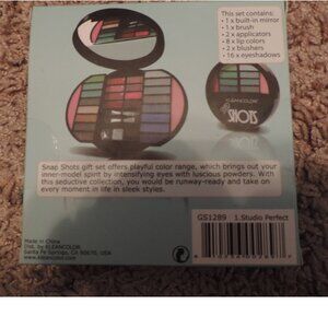 Kleancolor SNAP SHOTS Travel Makeup Palette #1. STUDIO PERFECT new rare item